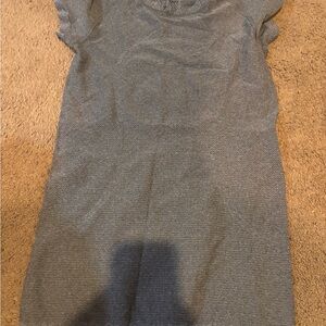 Lululemon Run Swiftly size 4 grey top